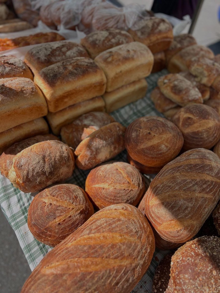 ColinSpenc4257's tweet image. It’s Thursday It’s Market Day in Hay-on-Wye #ShopLocal #EatLocal