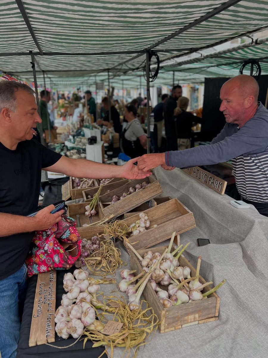 ColinSpenc4257's tweet image. It’s Thursday It’s Market Day in Hay-on-Wye #ShopLocal #EatLocal