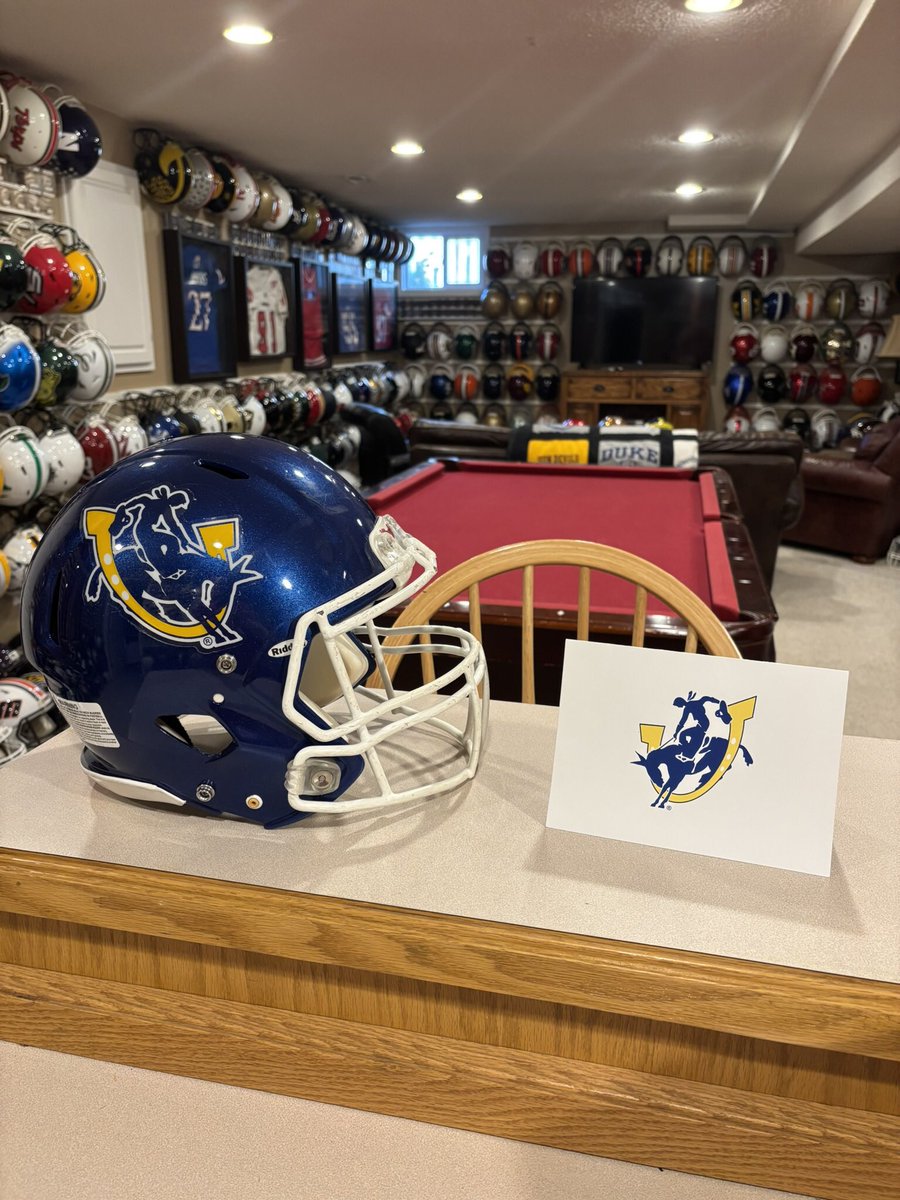 JerryQuickel's tweet image. ‼️New Lid‼️Southern Arkansas Muleriders! Thank you @SAUFootball and @CoachBradSmiley for hooking me up! SAU plays @D2Football out of the @GACAthletics in Magnolia, AR! This is D2 lid #113 and #627 overall! #ArkLaTexU #LetsRide @ MuleriderSports @CFBHome Great Helmet and Mascot!