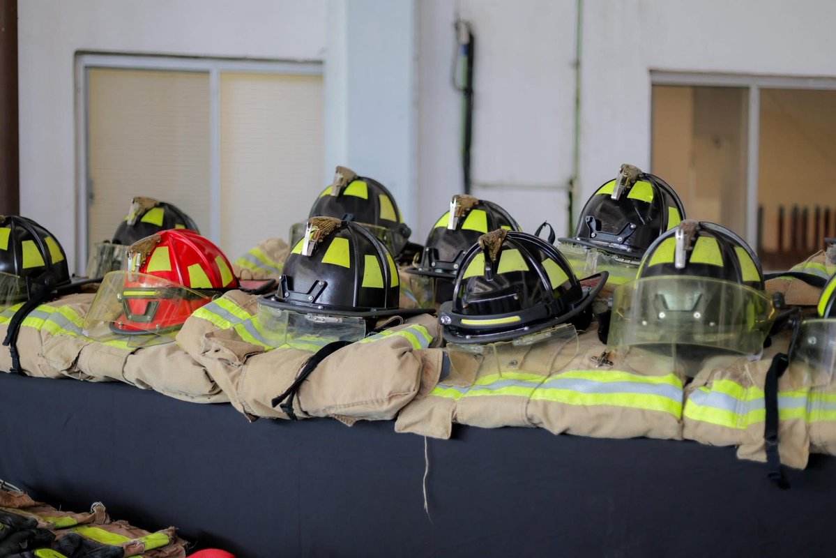 Entregamos más de mil equipos de seguridad donados por Houston, Texas, para bomberos y Protección Civil de la zona conurbada, González y Aldama. Seguimos fortaleciendo a quienes cuidan de nosotros.
💪🏼 #TampicoVaConTodos