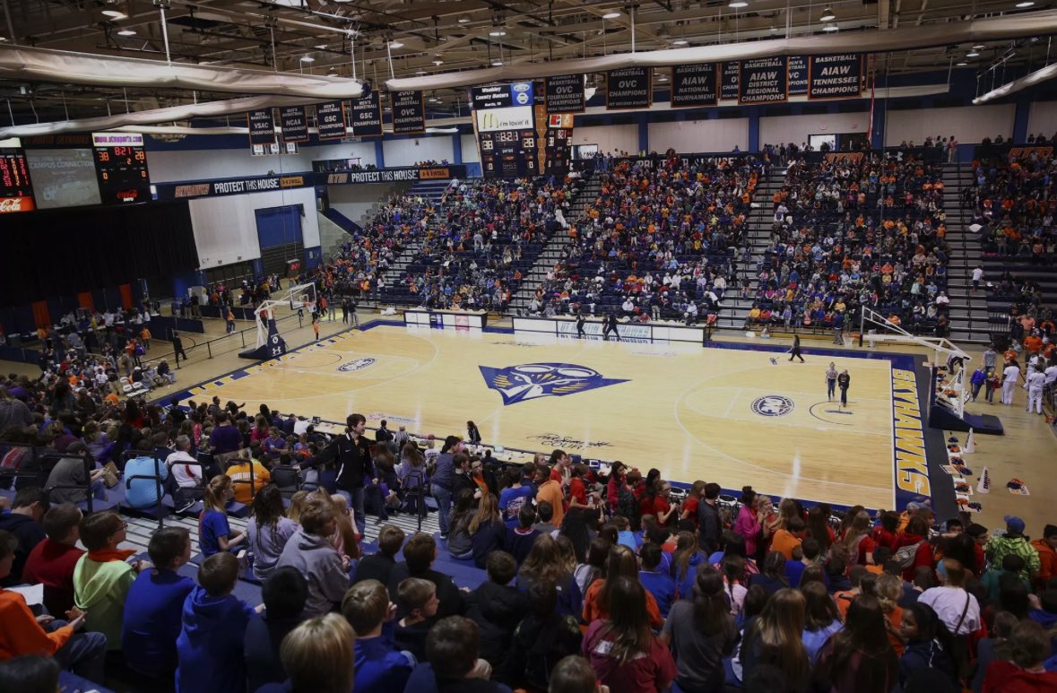 Nolan_Coffman4's tweet image. After a great conversation with Coach Mark White, I’m truly blessed to have received an offer from UT Martin! #goskyhawks #FORDTOUGH #G2G @SkyhawkHoops @IndianaEliteIE @MarkWhiteHC