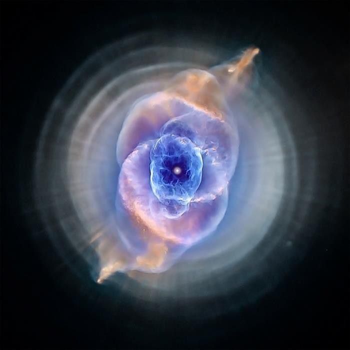 maiz_julio's tweet image. NGC6543 Cat&apos;s eye Nebula in Draco constellatión by Hubble telescope #NASA #ESA #STS