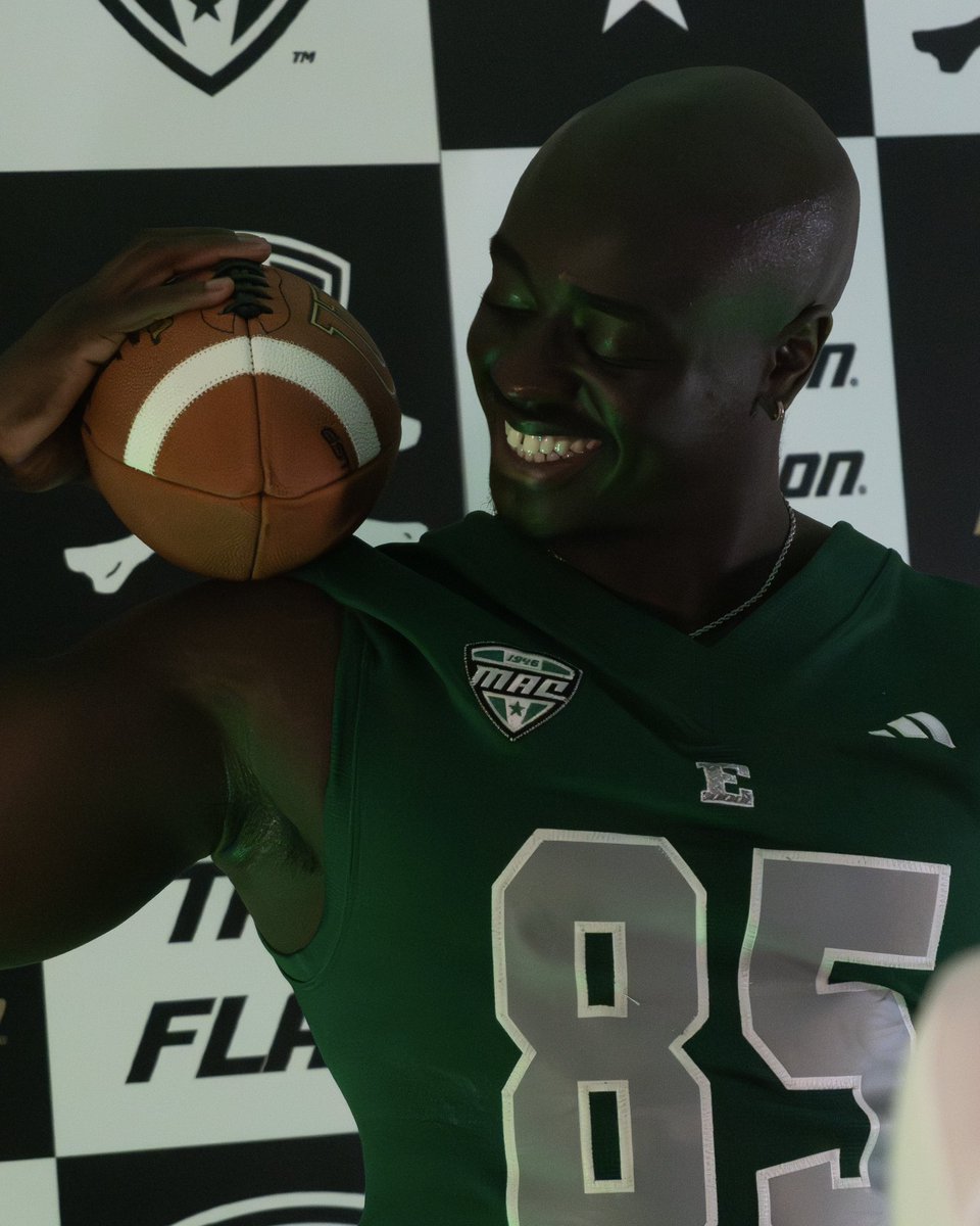 EMUFB's tweet image. MAC Football Kick Off Day 1📸
#EMUEagles ⛓️ #ETOUGH ⛓️ #TheClimb