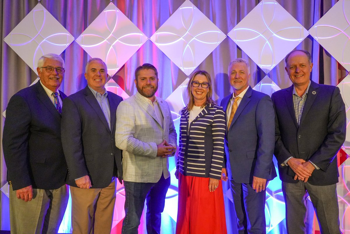 JakeMcCalmonTN's tweet image. ẞx.Enjoyed joining leaders and neighbors from across our community at the Williamson County State of the County event today!
