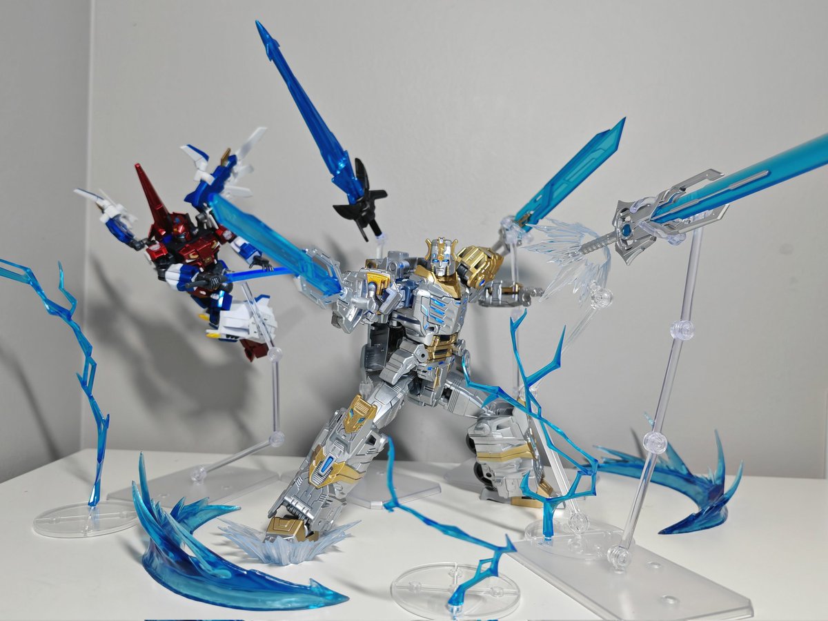 Npieces's tweet image. Prima Prime: Master of the Star Sabers 
#Transformers