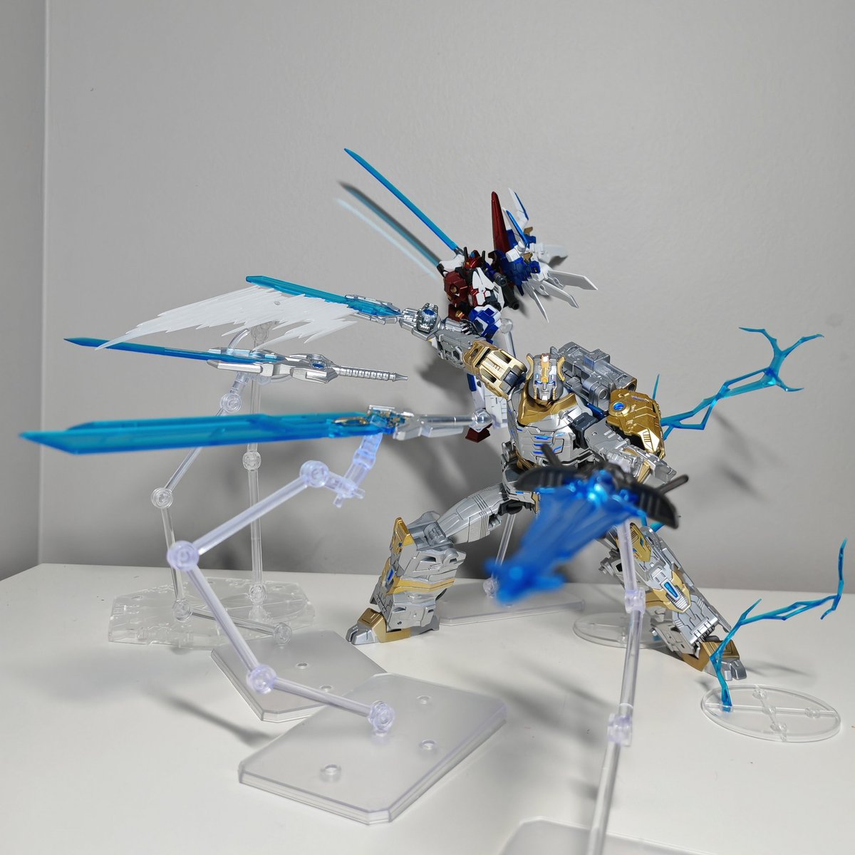 Npieces's tweet image. Prima Prime: Master of the Star Sabers 
#Transformers