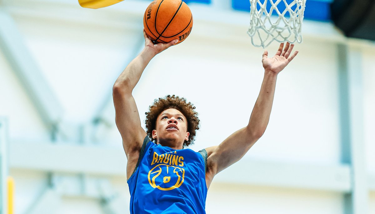 UCLAMBB's tweet image. Weekday 𝐰𝐨𝐫𝐤 in 𝐖𝐞𝐬𝐭𝐰𝐨𝐨𝐝.

#GoBruins 💪🏀☀️