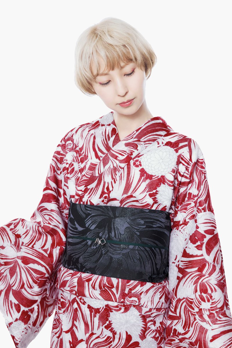 📢NOW AVAILABLE ONLINE✨
すぐに着れる浴衣、お仕立て上りもござい〼
アートディレクター西岡ペンシルが手がける浴衣コレクション。KAPUKIとのダブルネームの新作やロングセラーアイテムまで。是非ご覧くださいませ。

西岡ペンシル｜公式オンラインストア
nishiokapencil.stores.jp