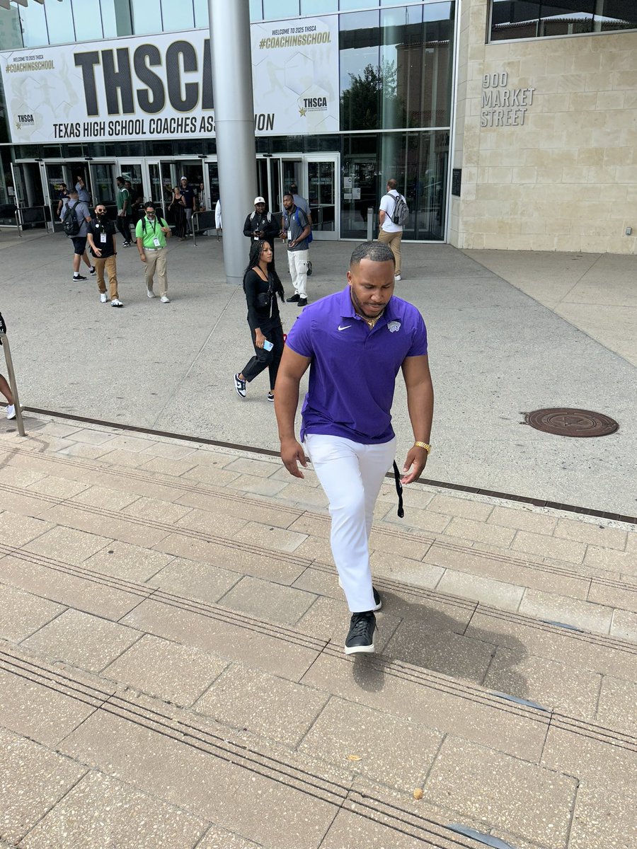 Only1Reynolds's tweet image. Nice weekend in San Antonio, first coaching school complete ✅ #THSCA #Bleedpurple