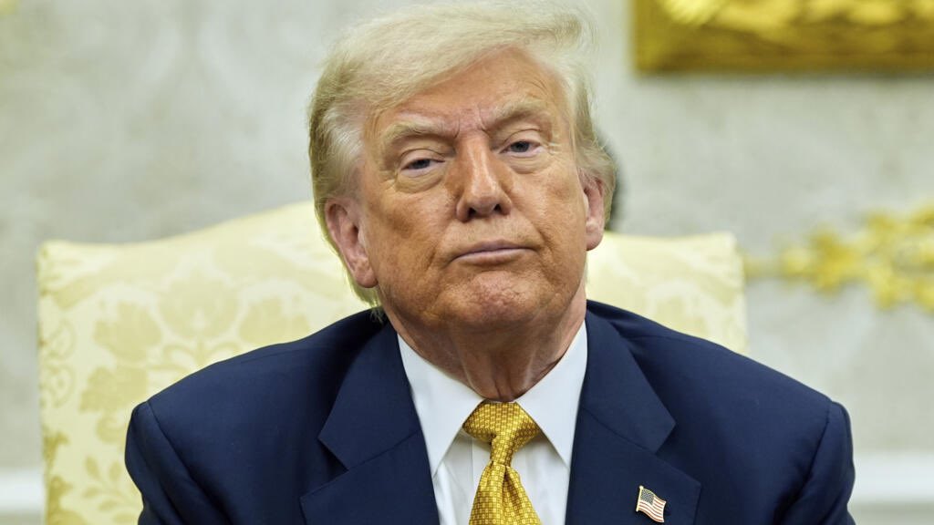 URGENTE: El New York Times ahora también informa que el Fiscal General de Estados Unidos le informó a Trump que "su nombre apareció en los archivos de Jeffrey Epstein".