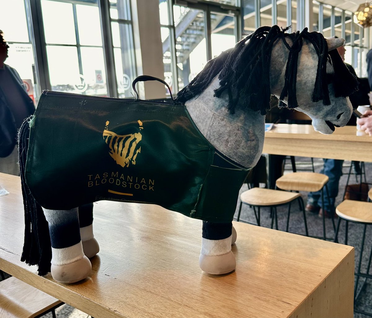 Clare Pettit tweet media