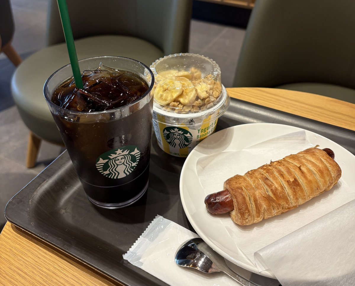 RoseImk's tweet photo. 良き休日の始まり方☕🌱 https://t.co/J6ZtMlq4BA