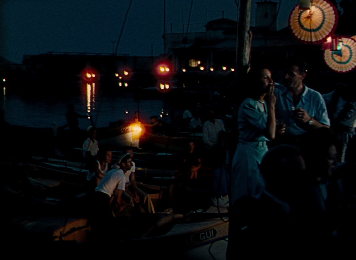 CIGARETTEMOVIES's tweet image. The Red Shoes (1948) - 1:32:41
Dir. Michael Powell, Emeric Pressburger
Runtime 133 minutes
🚬 x 71, or one cigarette every 1.87 minutes
⚠️ REAL SMOKER MOVIE ⚠️
howmanycigarettes.com/the-red-shoes/