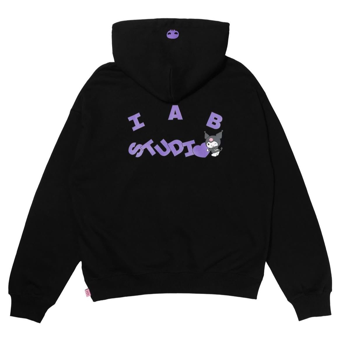 95___mr's tweet photo. IAB STUDIOとクロミコラボの
ロンTとパーカーかわいい💜🖤
人気すぎて既に完売🥹🥹
#IABSTUDIO #サンリオ #クロミ #韓国情報 https://t.co/lILanFi2g5