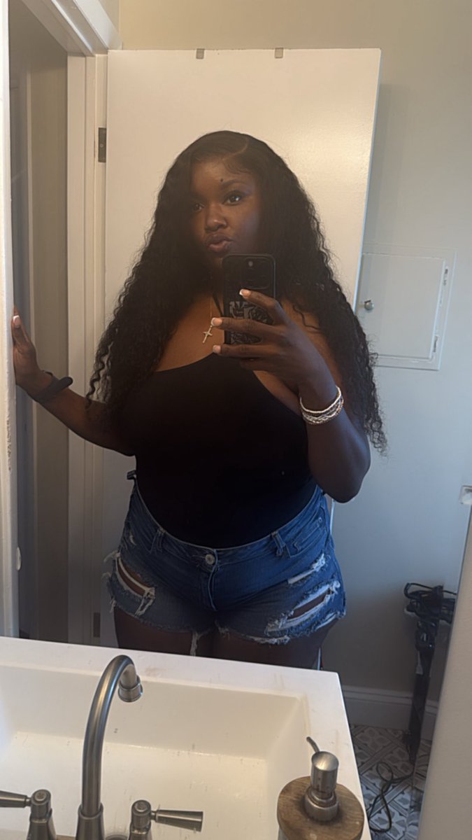 tommysotogeist's tweet image. can someone explain why I have so many fat weave wearing black women coming at me on my page today? All they do is try to call me names as if they dont have mirrors in their homes. Well im starting to think they dont since they are always in public bathrooms! The uglier and…