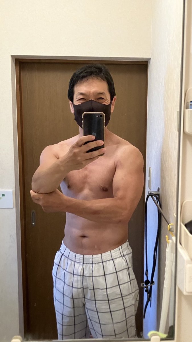 wxSlbNEQjuA69OL's tweet image. 筋トレ434日目

臆せず心は広く持て
思わぬ友ができるかも

#筋トレ
#友情