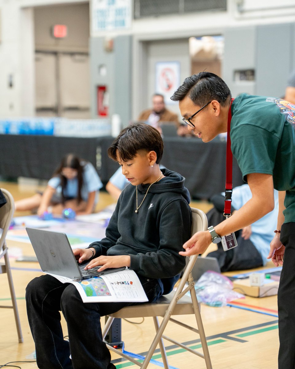 Here’s a look back on Fontana USD’s successful first annual RoboPlay Challenge Competition on May 8. 100 middle school students competed in this exciting event, demonstrating their skills in coding, robotics, and real world problem solving.