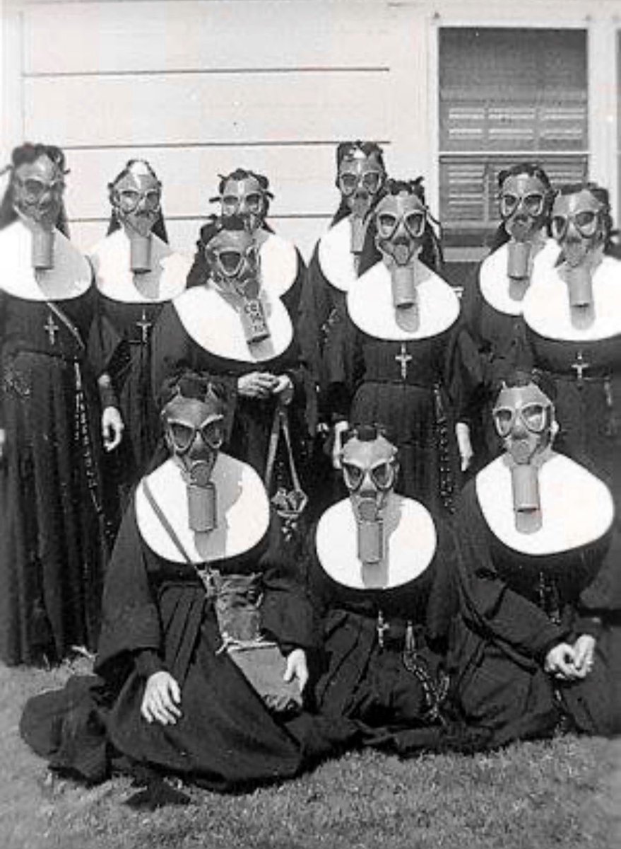 vvestiges's tweet image. Sisters of St. Joseph of Carondelet, preparing for a possible air raid - 1942