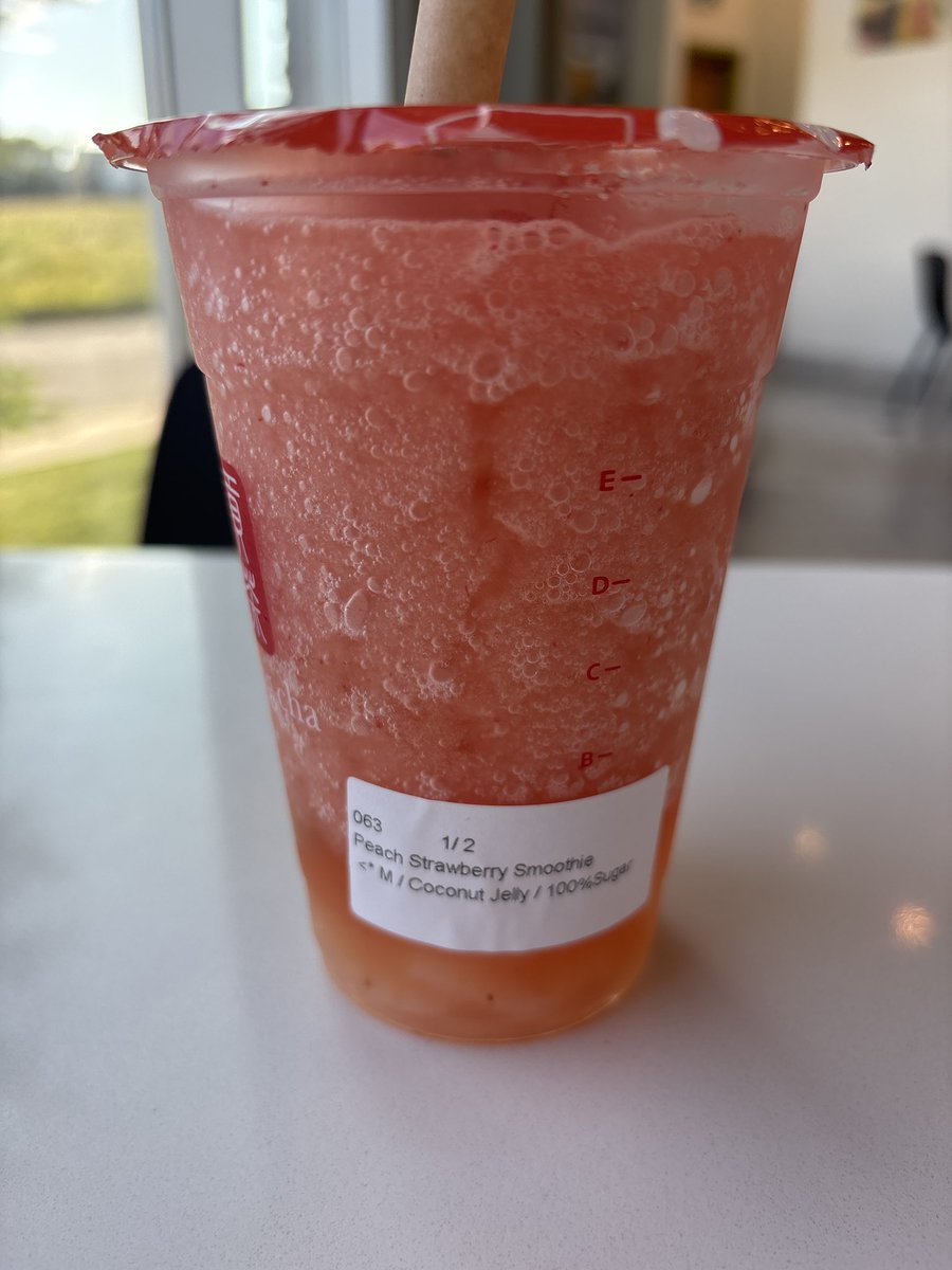 TheChiefPeter's tweet photo. Looking for my bubble tea Queen out here. https://t.co/nvuJtho6Bm