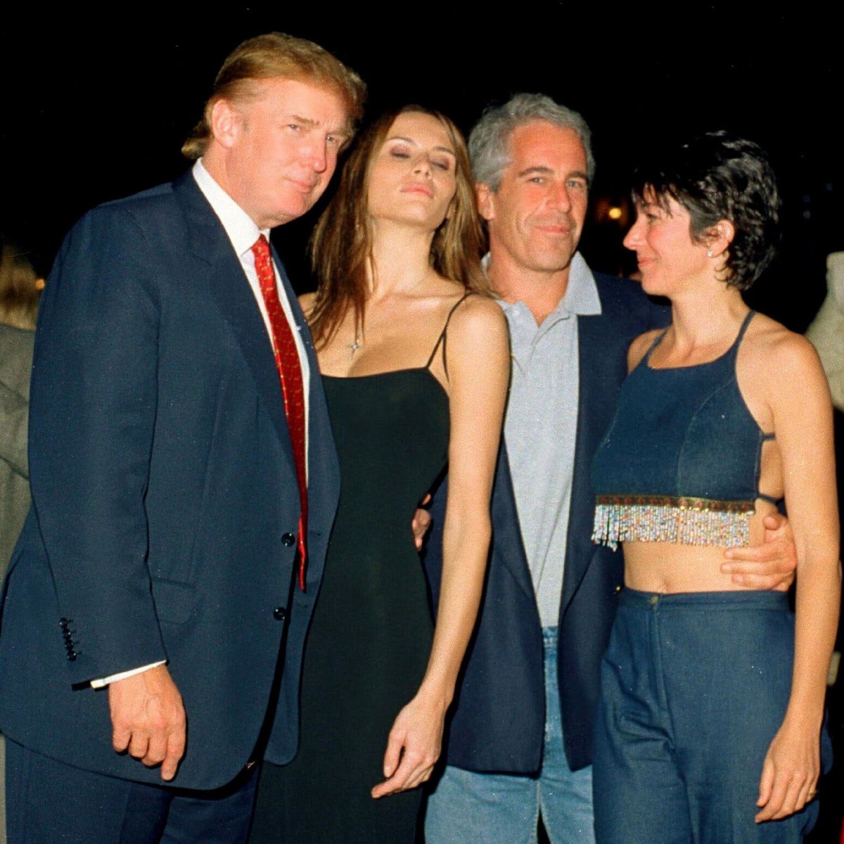 This isn’t just a scandal—it could be the biggest state-level cover-up in modern history.

- Trump told the public to “move on.”
- The DOJ said the case was closed.
- But Trump is in the files. The DOJ told him.
- The FBI secretly searched every doc for his name.

A Thread: 🧵