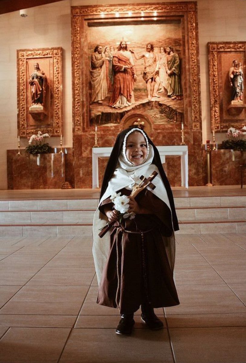 Totvs_tuus51320's tweet image. "How Sweet is the Way of Love."
-St. Therese of Lisieux