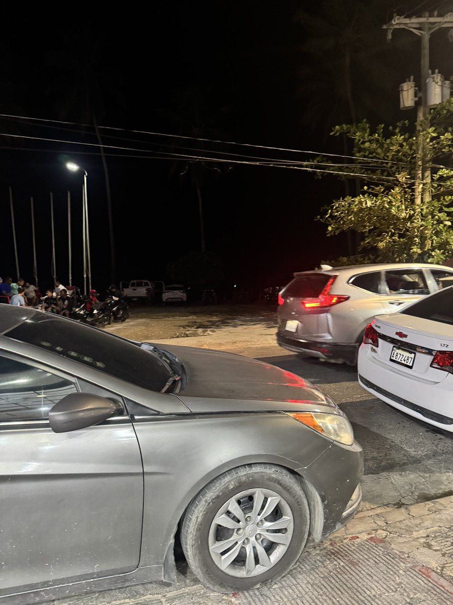 RalphFS's tweet image. Líder @DavidColladoM esta zona de las terrenas próximo al cementerio para ubicarlo necesita otra cara es una zona buena para embellecerla por qué veo que muchos dominicanos vienen a sentarse a disfrutar del ambiente sano creo que deben de tener una cara más fresca @TurismoRD