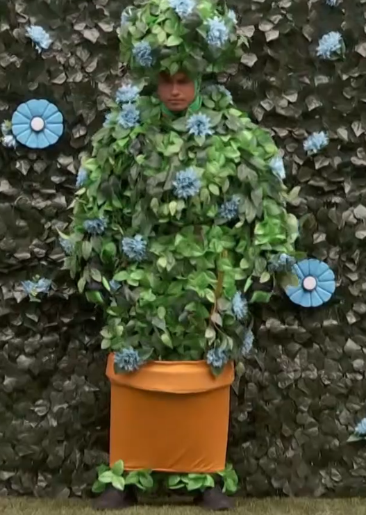 rbbq's tweet photo. Me: Big Brother is a complex social strategy game 

When they tune in: #BB27 https://t.co/MiURzJXcpo