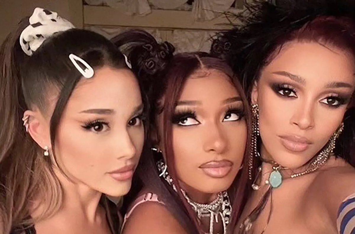 DojaStatistics's tweet photo. Doja Cat, Ariana Grande, and Megan Thee Stallion 🤍 https://t.co/UtdQIKpXQV