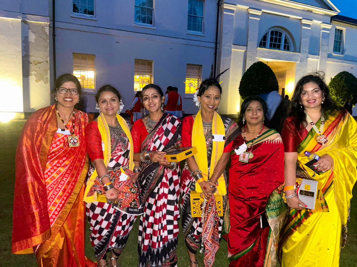 changu311's tweet image. Our Odisha group was overwhelmed, and for all of us, it was a surreal experience to see Modiji from such a close distance.
From my personal experience, Modiji seemed almost otherworldly his skin glowed, he had a powerful aura, and his hands were incredibly soft.
Really a…