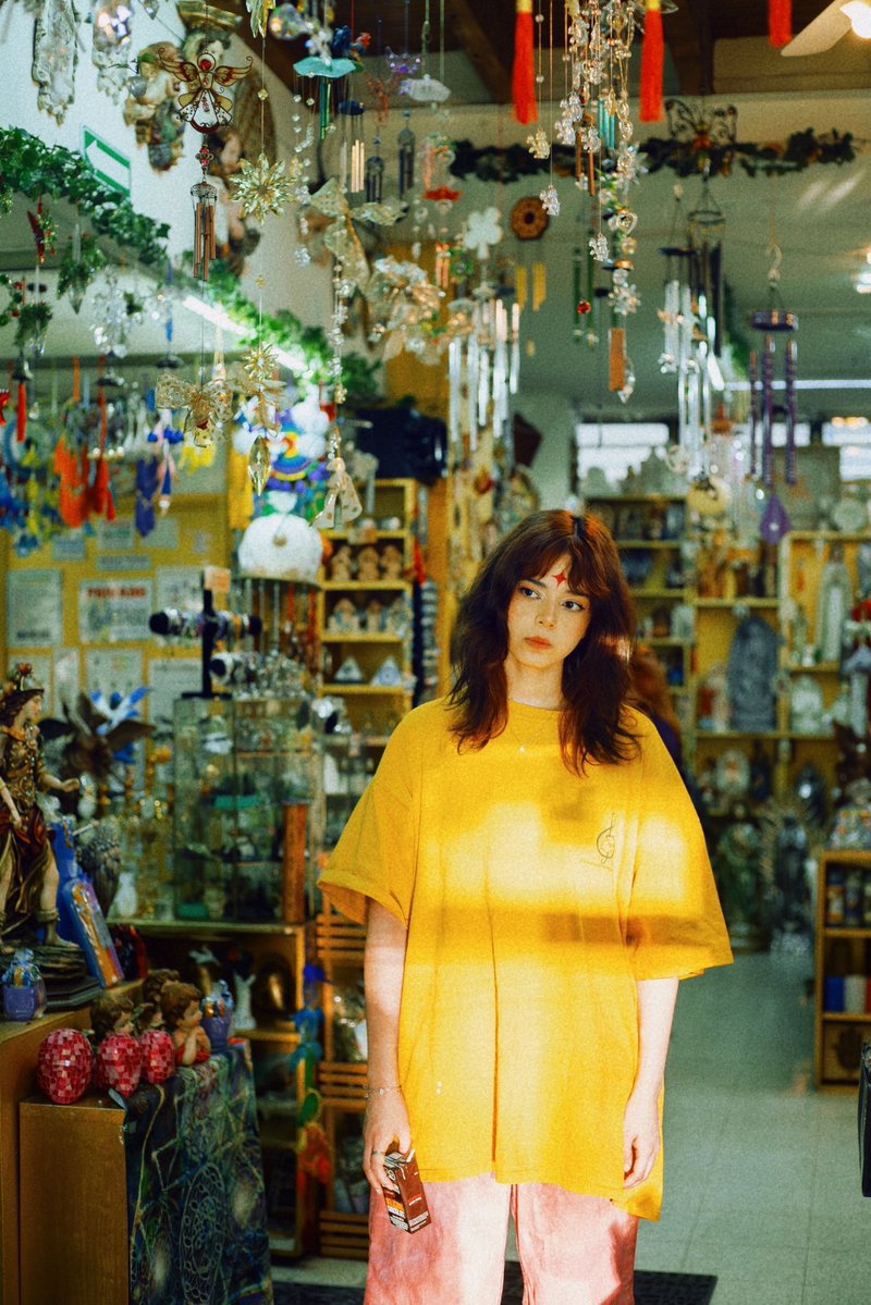 yvesupport's tweet image. On June 26, singer Bratty revealed on her Instagram broadcast channel that she had received an offer to collaborate with a K-Pop artist, who would later be revealed as her featuring on the track &lt;Aibo&gt; from Yves' upcoming EP &lt;Soft Error&gt;:
"What's up? How are you? Happy…