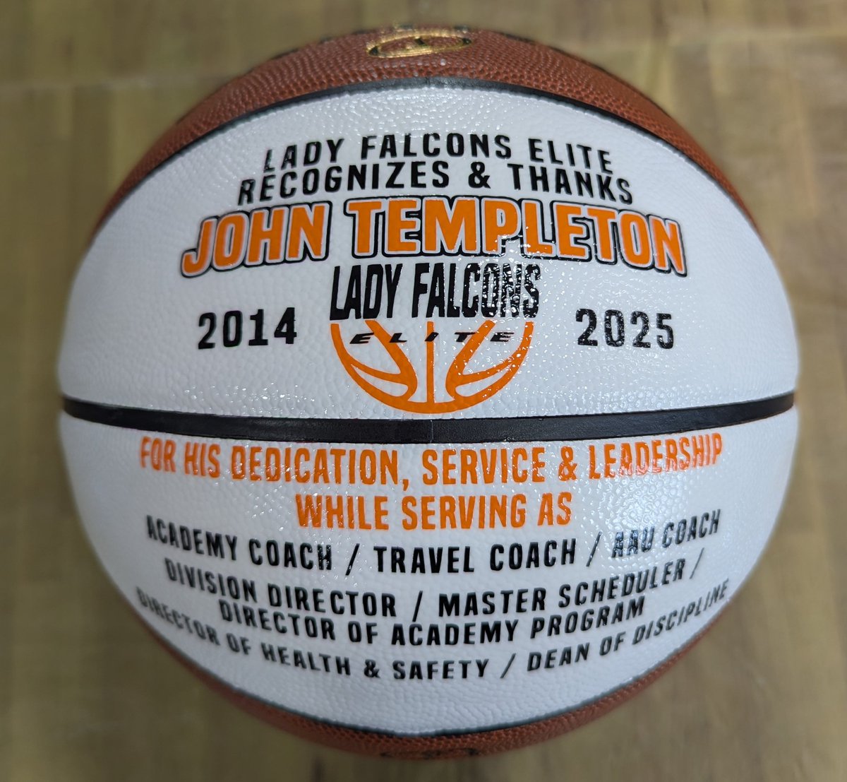 The Lady Falcons Elite <a href="/LFEHoops/">Lady Falcons Elite</a> recognized Coach John Templeton for his Dedication, Service &amp; Leadership 🙏🏼🙌🏼🏀🌟 <a href="/PSD_GBB/">Pennsbury Girls BB</a>