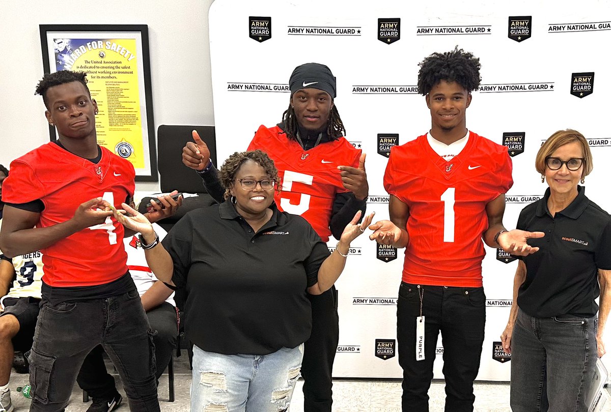 mrs_vfrierson's tweet image. No shine, no glow unless them boys from Jonesboro show!!! #GHSMediaDay2025