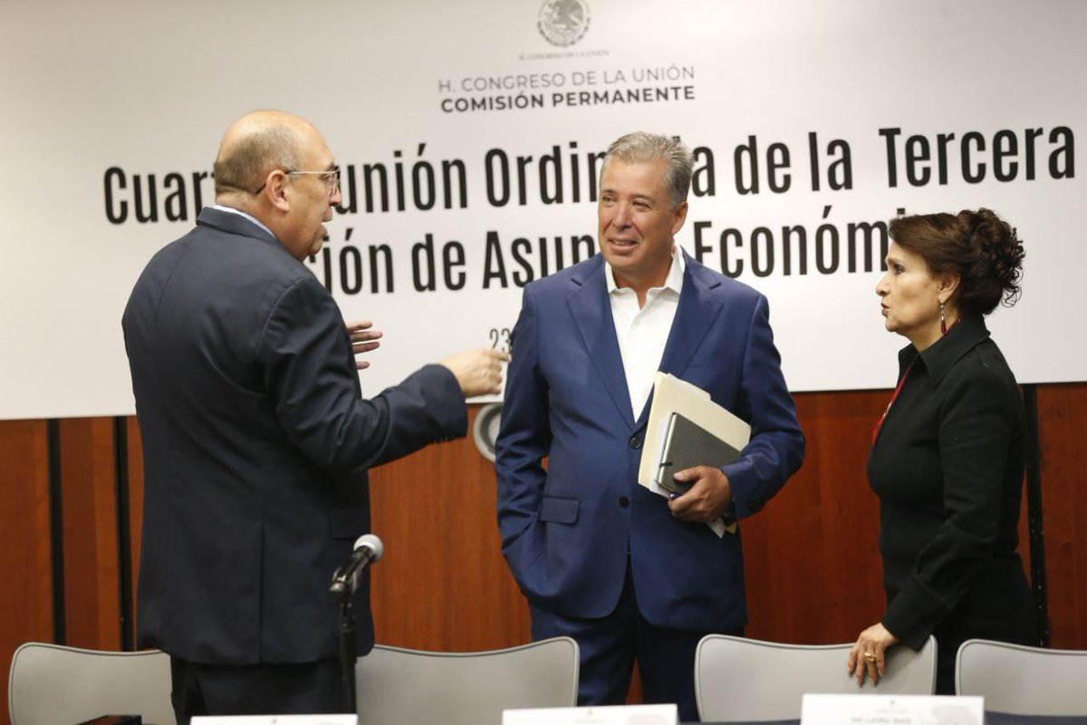 Miguel Márquez Márquez (@miguelmarquezm) on Twitter photo Hoy en el <a href="/senadomexicano/">Senado de México</a> tuvimos varias reuniones para beneficio de las familias mexicanas.
En la Tercera Comisión de Asuntos Económicos donde se aprobaron varios dictámenes, entre ellos dos propuestas que presenté:
✅ Pago justo y oportuno para productores de trigo. Hoy siguen Hoy en el <a href="/senadomexicano/">Senado de México</a> tuvimos varias reuniones para beneficio de las familias mexicanas.
En la Tercera Comisión de Asuntos Económicos donde se aprobaron varios dictámenes, entre ellos dos propuestas que presenté:
✅ Pago justo y oportuno para productores de trigo. Hoy siguen