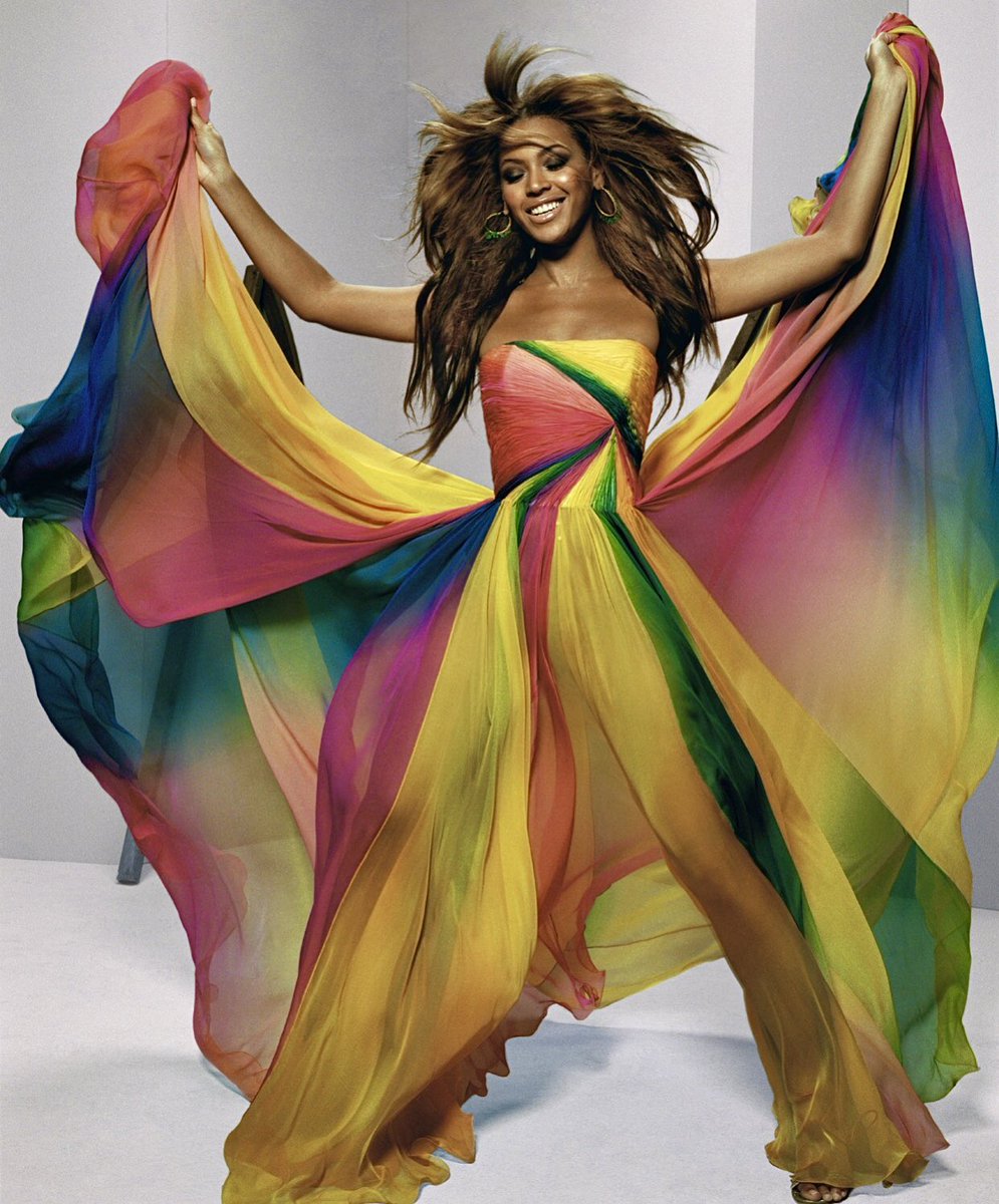 chattecouture's tweet image. Beyoncé wearing bill blass spring 2004 for InStyle magazine