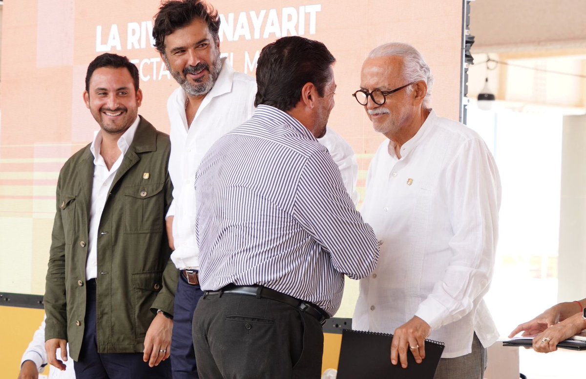 Nayarit se conecta al mundo. 🌎✈️
Anunciamos nuevas rutas internacionales desde el Aeropuerto de Tepic hacia Calgary, Vancouver, Houston y Los Ángeles.
Con mejor conectividad terrestre, impulsamos el turismo y la economía regional.
#Nayarit #Conectividad #Turismo