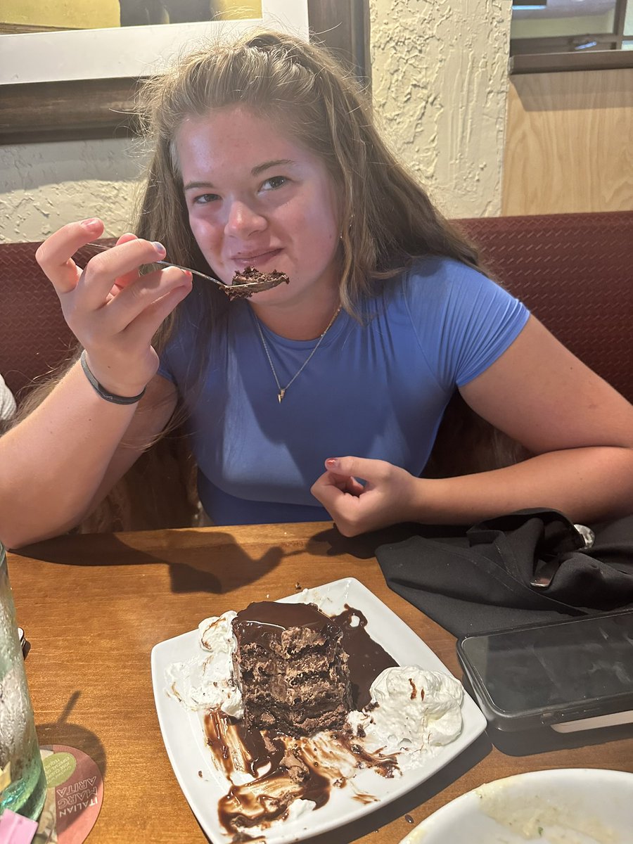 <a href="/ConnectSports_/">Connect Sports</a> <a href="/GretchenMead27/">Coach Gretchen</a> <a href="/GoMocsSB/">Chattanooga Softball</a> <a href="/tnbolts2027west/">Tennessee Thunderbolts Premier 2027</a> <a href="/MT_Softball/">Middle Tennessee Softball</a> Olive Garden😂