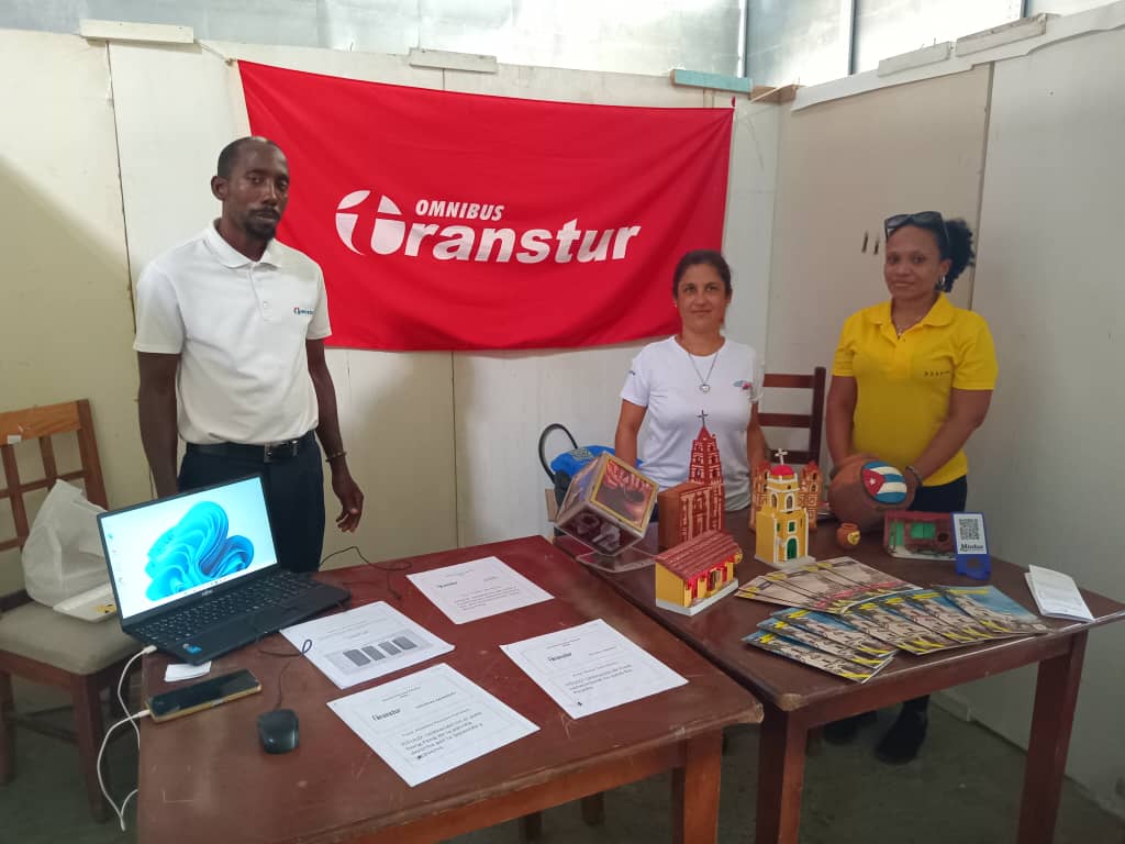 Participa Transtur Camagüey, del MINTUR, en la Expo-Innovación Provincial para el desarrollo, mostrando sus innovaciones que contribuyen a mejorar los servicios que prestan a clientes nacionales y extranjeros con soluciones de problemas presentes en la provincia. #CITMACamagüey