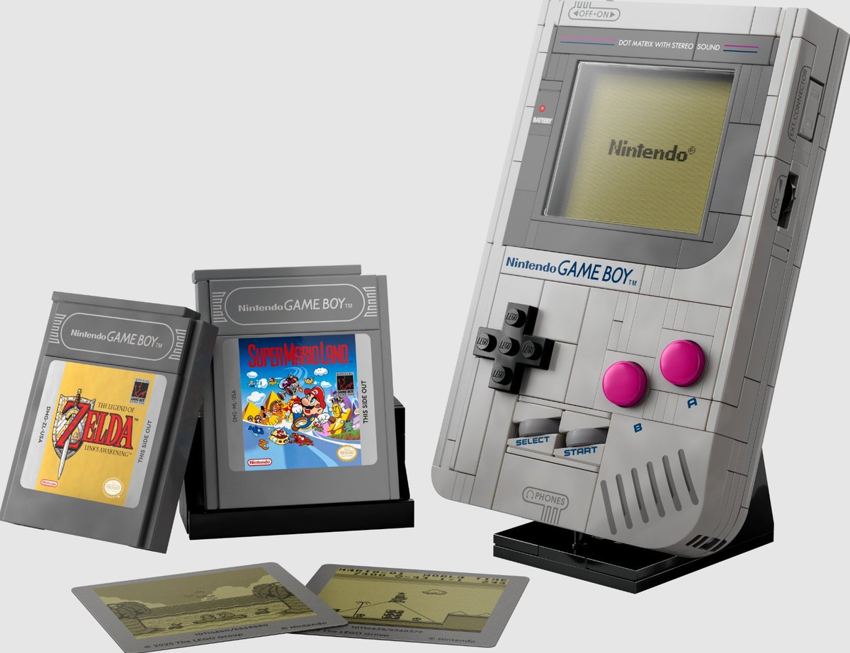 ans_critico's tweet image. Así es el LEGO GAME BOY que se lanzara el primero de Octubre con un costo de $59,99 dls @NintendoLatam @LEGO_Group
Numero de piezas: 421
Tamaño: escala 1:1 con la original