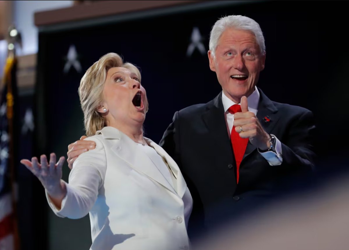 BREAKING.🚨

House Oversight Committee authorizes subpoenas for the following individuals in connection with the Epstein case: Bill Clinton, Hillary Clinton, James Comey, Eric Holder, Loretta Lynch, Merrick Garland, Robert Mueller, William Barr, Jeff Sessions, and Alberto