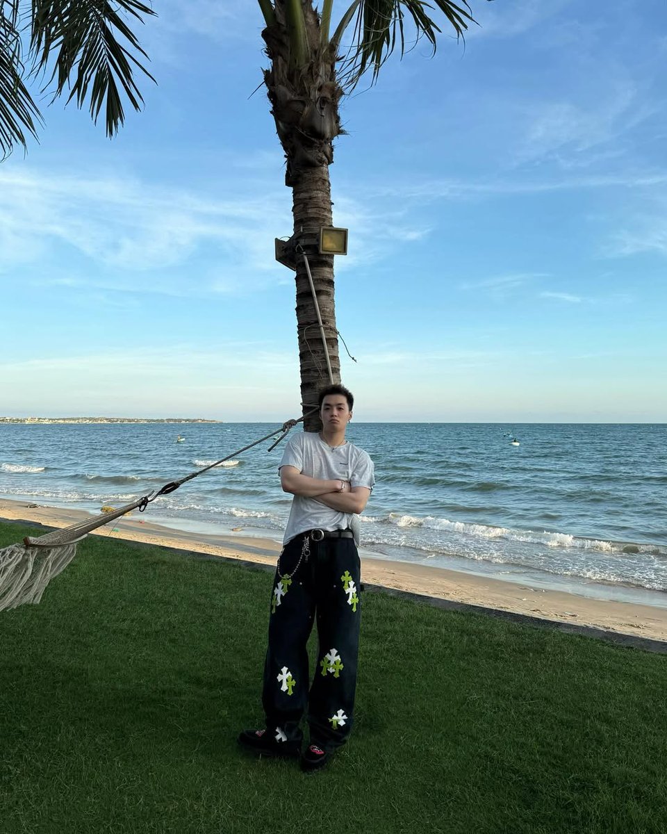 embesbd's tweet photo. CH man 🤟🏻
#Negav #NegavLasVegas #AnhTraiSayHiLasVegas https://t.co/CL0ZEYnuEw