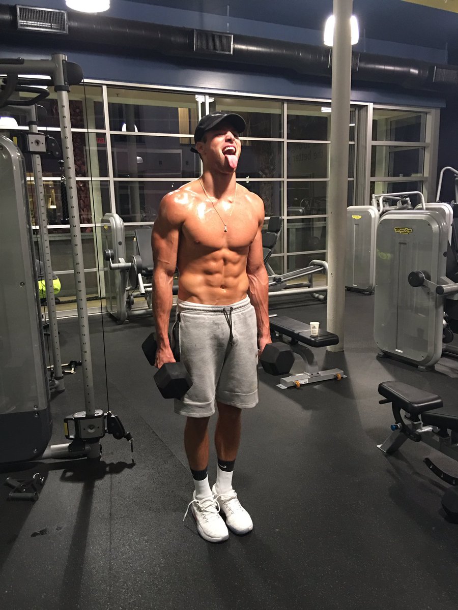 IceTeaColdTea's tweet image. #abs #gym