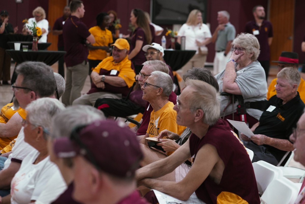 SunDevilWBB's tweet image. Thank you to our donors and season ticket holders for coming out today for an exclusive look at Team 50!
We can't wait to see everyone at DFA soon 👀