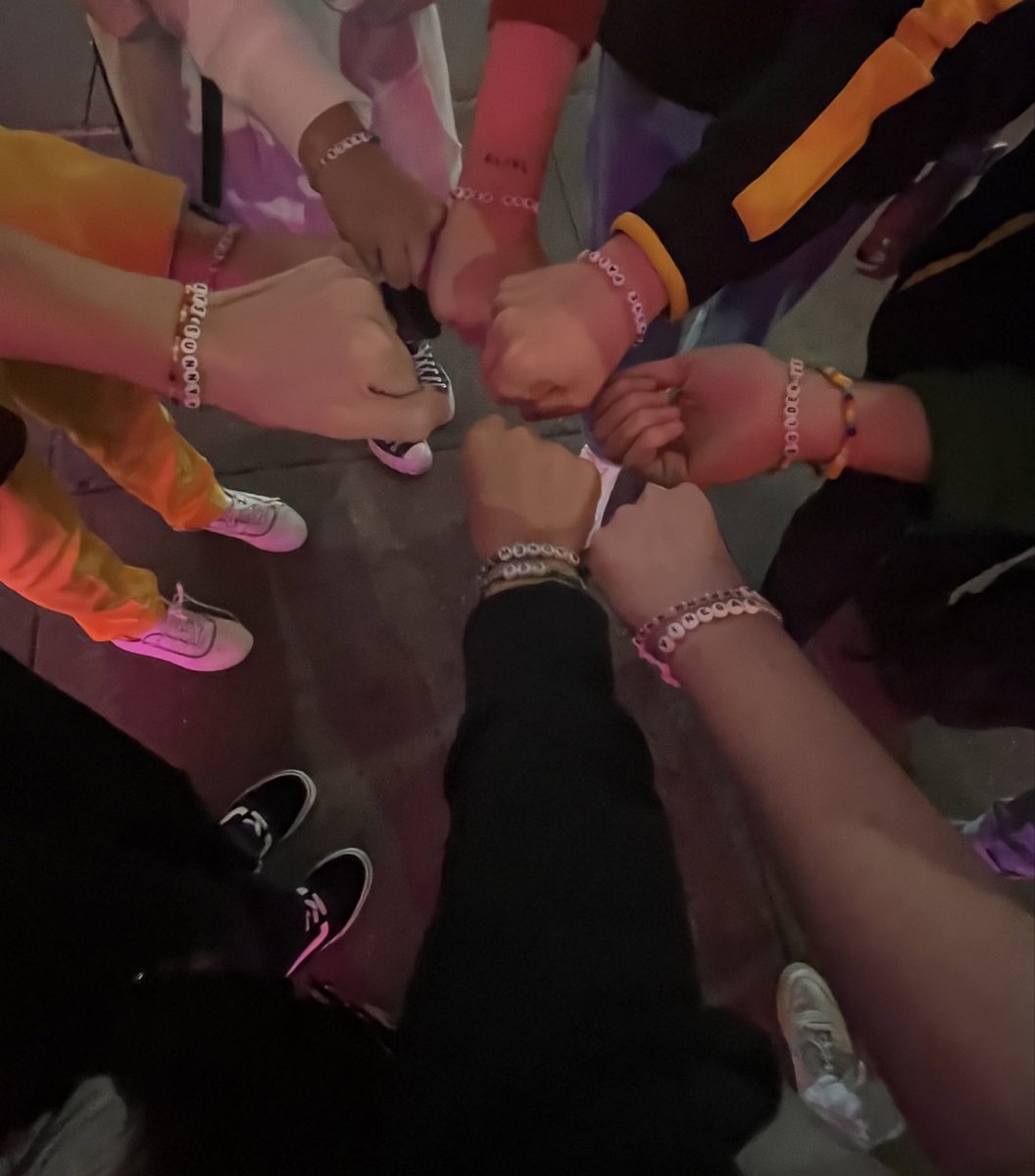 draculina tweet media