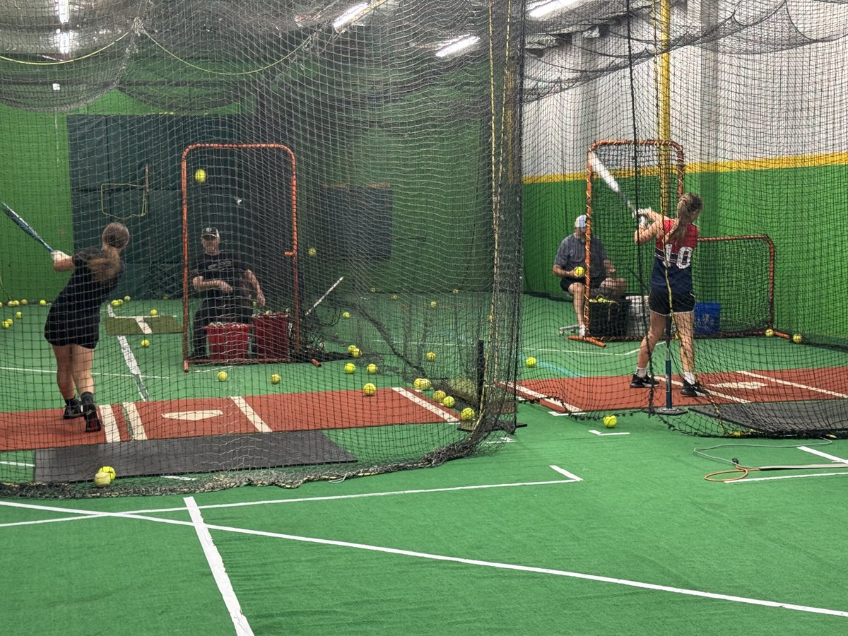 twil2323's tweet image. Enjoyed checking out Field of Dreams tonight for a feature I’m doing on Chris Zaker and the facility. It will be in Sunday’s Eagle-Gazette. @FieldofDreamsOH
