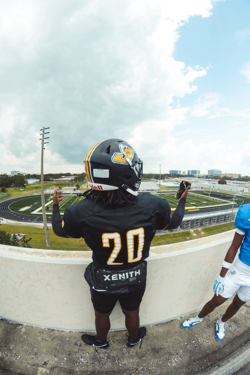 CamarrEugene's tweet image. How we looking this season? @JBOYS_FOOTBALL @JoeyMidulla @CoachMidulla @coachcam3354