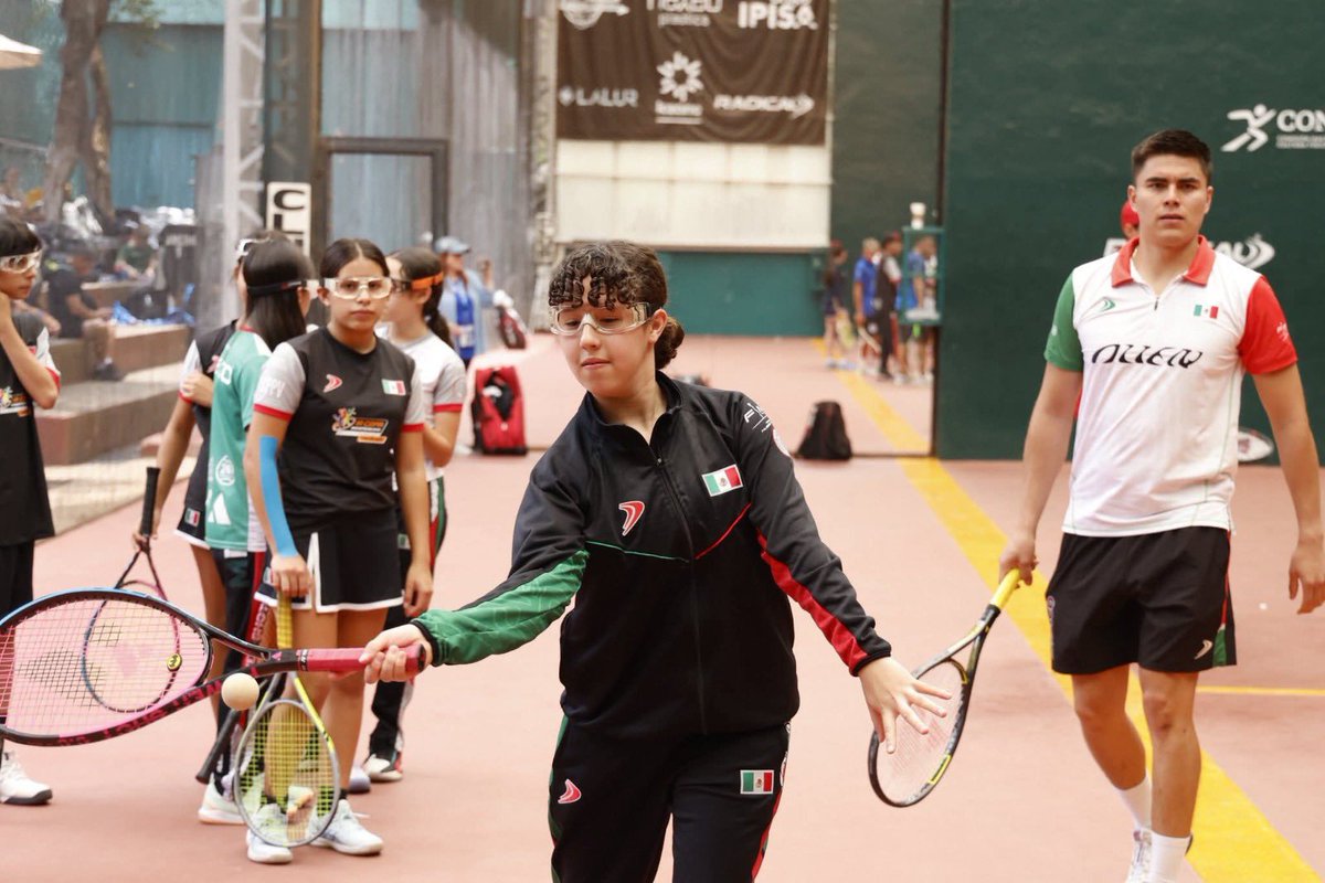 TereJimenezE's tweet image. TRES MEDALLAS PARA AGUASCALIENTES EN LA COPA PANAMERICANA DE FRONTÓN
Dos jóvenes atletas de Aguascalientes pusieron en alto el nombre del estado en la 1.ª Copa Panamericana de Frontón 30 Metros, celebrada en la Ciudad de México con la participación de países como Argentina,…
