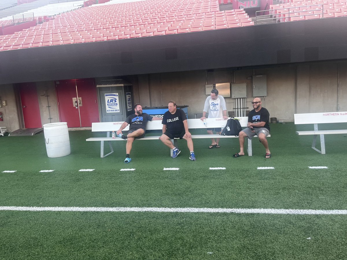 SCNFBOFFICIAL's tweet image. It would be an NIU trip with out our annual wiffle ball tourney! @SCNbaseball we got some guys ! @SCNFBplayers love your juice ! @scn4th_Phase