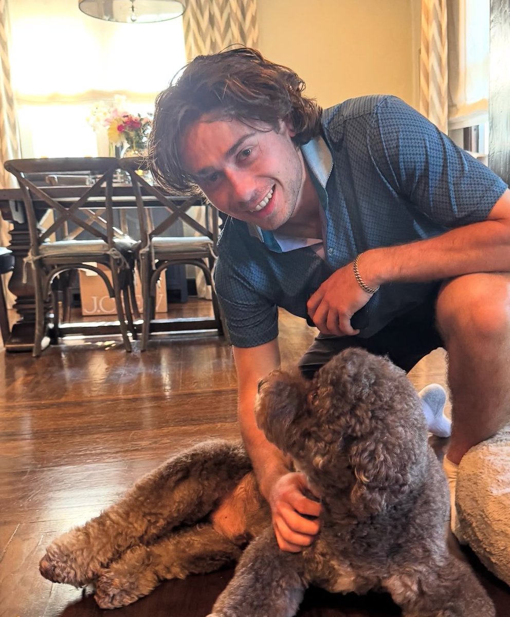 michughe's tweet image. no one talk to me