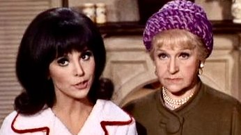 DrBuzz_Forensic's tweet image. Actress Mabel Albertson was #BornOnThisDay, July 24, 1901. Remembered for her role as "Darrin's mother" on TV's #Bewitched ('64-'72) & as Donald Hollinger's mother on That Girl ('66-'71) & in the film What's Up Doc? (1972). Passed in 1982 (age 81) battling #Alzheimers #RIP #BOTD