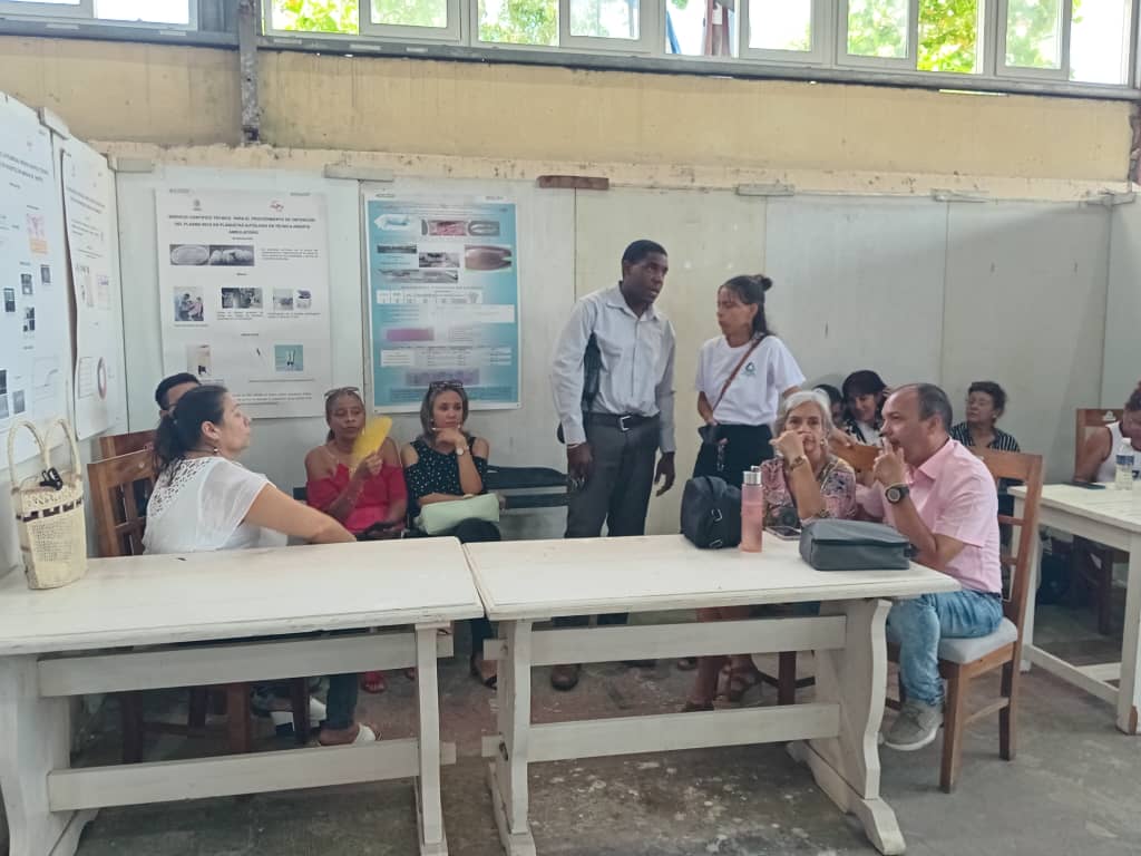 Presente CENIPBI,  de la Universidad de Ciencias Médicas de Camagüey, en la Expo-Innovación Provincial para el desarrollo, mostrando como entidad de Ciencia Tecnología e Innovación,  sus innovaciones que contribuyen a soluciones de problemas presentes en la provincia. #Camagüey